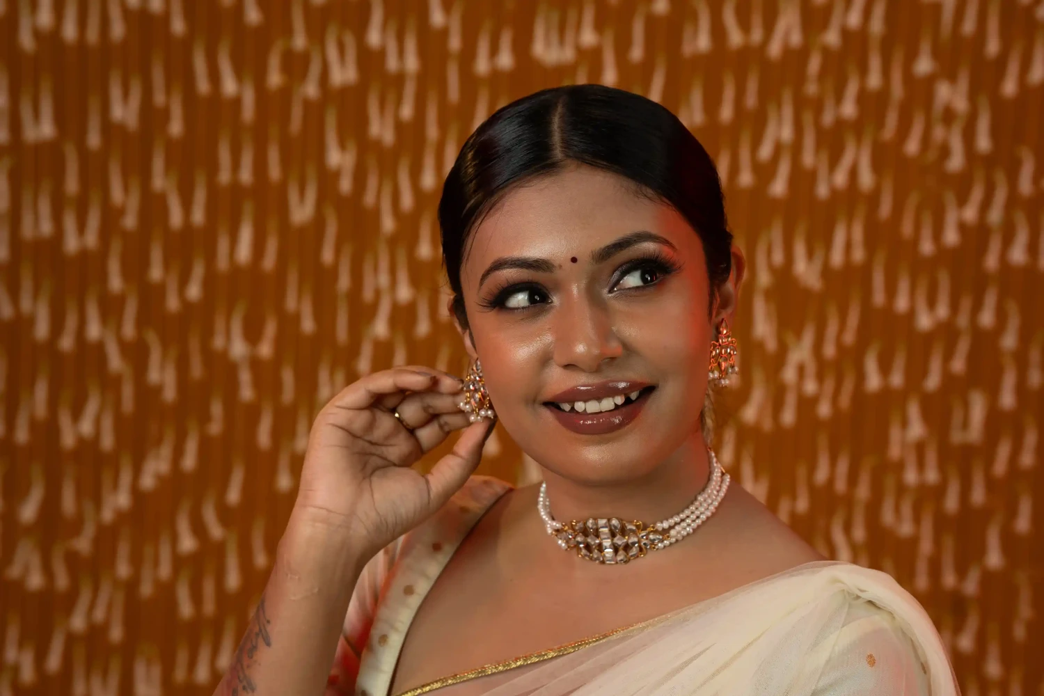 Mukta Shaluk set